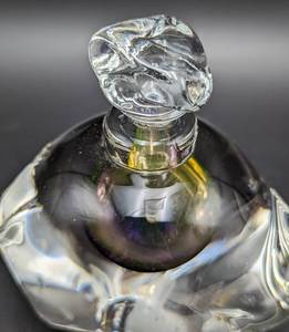 lot 255 image: Art Glass Perfume Bottle by Leon Applebaum
