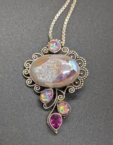 lot 81 image: Sajen Sterling Iridescent Drusy Stone Pendant and Chain Box