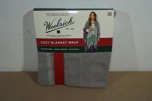 lot 76 image: NEW Woolrich Cozy Blanket Wrap