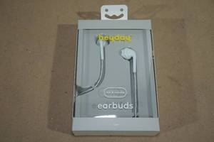 lot 93 image: NEW Heyday Earbuds with Mic and Remote