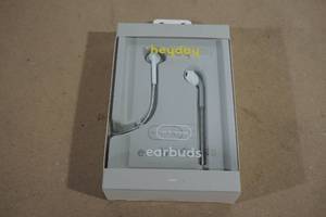 lot 109 image: NEW Heyday Earbuds - Mic and Remote
