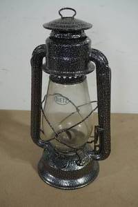 lot 105 image: Vintage Dietz Crackle Finish Lantern
