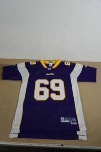lot 106 image: Jared Allen Minnesota Vikings Jersey - Boys Large (14-16)