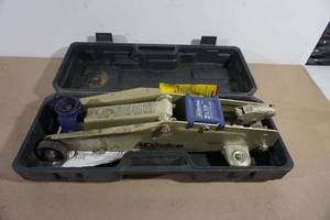 lot 144 image: AC Delco 2-14 Ton Hydraulic Trolley Jack in Case