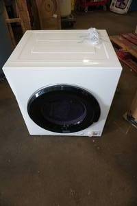 lot 188 image: Black and Decker Portable 3.5 Cu Ft Dryer