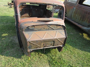 lot 4 image: 33-34 Ford Body