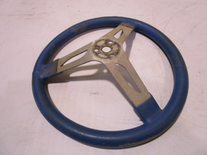 lot 25 image: 15 Steering Wheel