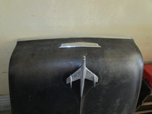 lot 150 image: 55 Chevy Hood