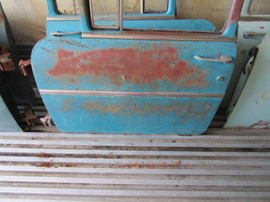 lot 164 image: 55-56 Chevy Doors