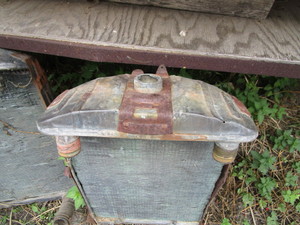 lot 170 image: 30s Ford Radiator
