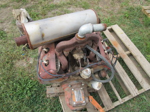 lot 186 image: Wisconsin Motor