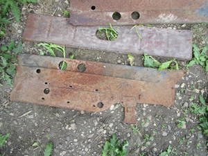 lot 190 image: 33-34 Misc. Ford Parts