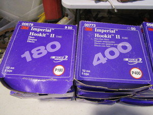 lot 73 image: 3M Sanding Discs (Various Grits)