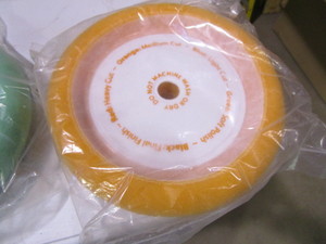 lot 84 image: Large Lot of Buffing Items
