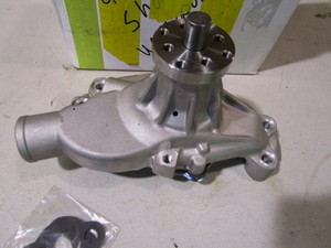 lot 106 image: (New) SBC Alum Water Pump