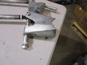 lot 143 image: (New) Street Rod Bars