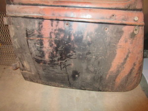 lot 198 image: 33-34 Ford Doors