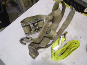 lot 303 image: Lights, Ratchet Strap, Level