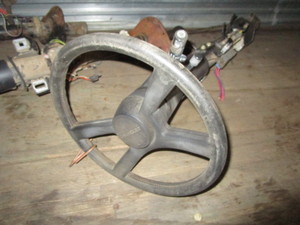 lot 321 image: Steering Colums