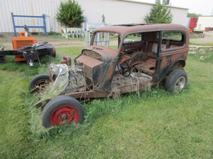 lot 1 image: 1934 Ford
