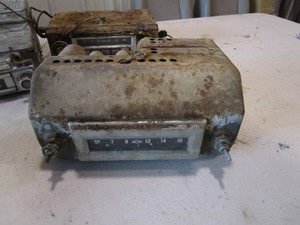 lot 342 image: Radios
