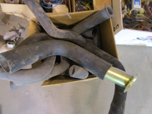 lot 344 image: Large Lot of Various Car Parts (see pics)
