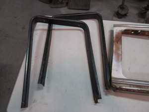 lot 377 image: 55-56 Chevy Wagon Rear Window Frame
