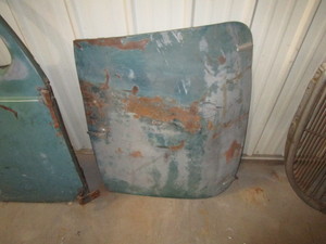 lot 386 image: 30s Ford Doors & Trunk Lid (looks like they were from Lot #16)
