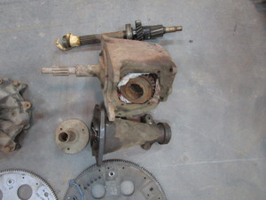 lot 409 image: Misc. Automotive Parts