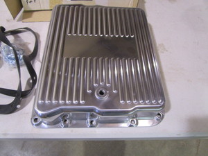 lot 109 image: (New) 700R Alum Transmission Pan