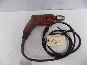 lot 29 image: 12 Milwaukee Drill