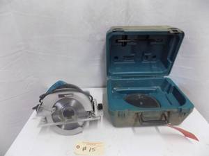 lot 15 image: 7 14 Makita Skill Saw