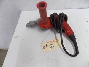 lot 21 image: 12 Milwaukee Hole Shooter Drill with Key
