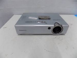 lot 85 image: Projector Panasonic LCD Model PT-LB30U with Remote