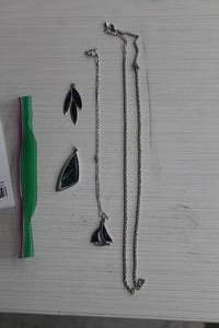 (2) Womens Necklaces and (2) Pendants