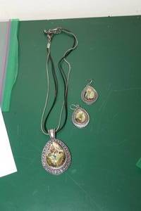 Womens Necklace 14 with One Pair Earrings