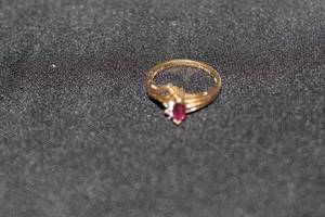 Womens Marquise Ruby3 Round Diamonds 14K Gold Ring Size 3