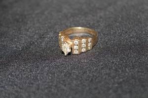 Womens One Marquise18 Round Diamonds 14K Gold Ring Size 5