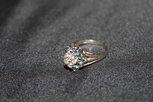 Womens 7 Round Diamonds12 Round Blue Sapphires 14K White Gold Ring Size 5