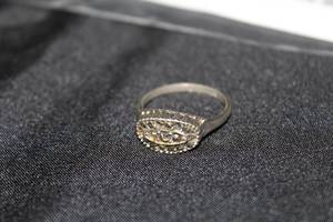 Womens Costume Ring with Marcasite-Like Stones Size 7-12