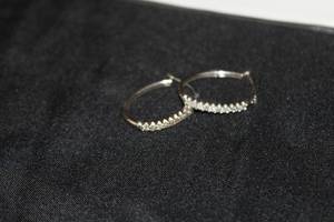 Womens Round Commercial Grade Diamonds 14K White Gold Oval Hoop Earrings