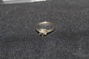 Womens Round Single Cut DiamondsCommercial Blue Sapphire 10K White Gold Ring Size 3