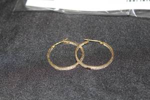Womens Round Commercial Grade Diamonds 10K YellowWhite Gold Hoop Earrings