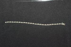 Womens 10K White Gold Bracelet 7