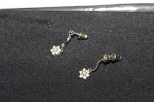 Womens 8 Round Diamonds 14K White Gold Earrings
