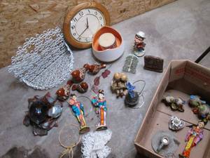 Assortment of tabletop and wall dec...