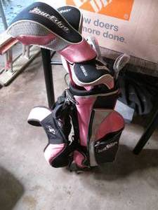Set of Pink Tour Edge Bazooka Golf ...