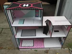 Very Large Barbie style Play doll H...