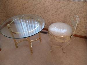 Small Table & Chair