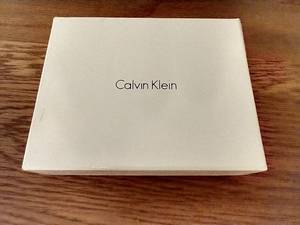 Brand New Calvin Klein Leather Wallet (Passcase)